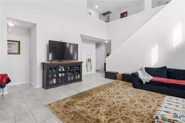 Seguin, TX 78155,305 Tims WAY