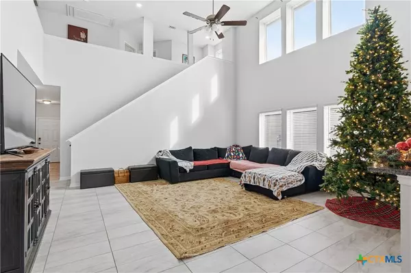 Seguin, TX 78155,305 Tims WAY