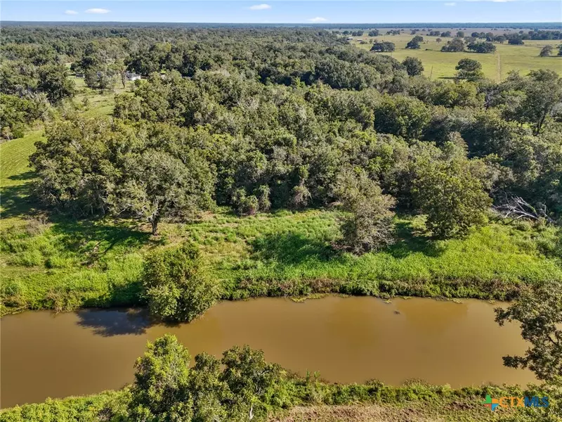 162 Bell Bottom RD, Other, TX 77415