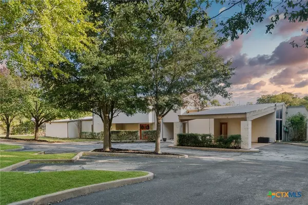 Temple, TX 76502,2613 Creek Side DR