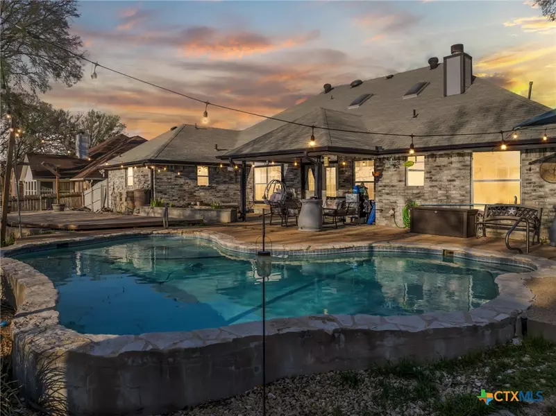 711 Mueller ST, Copperas Cove, TX 76522