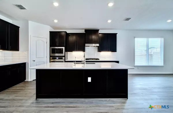 New Braunfels, TX 78130,762 Groudsel Avenue