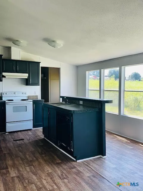 Schulenburg, TX 78956,1212 Babylon Lane