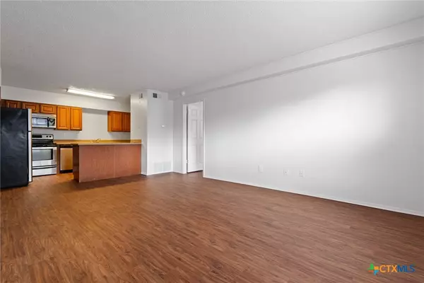 205 Craddock AVE #D7, San Marcos, TX 78666