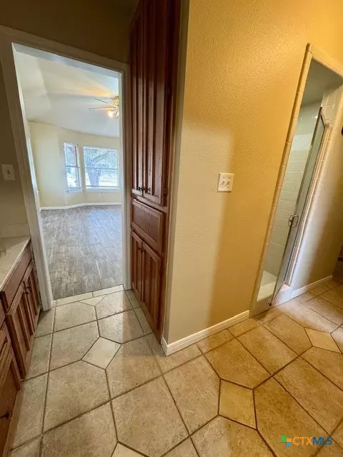 New Braunfels, TX 78130,1301 Fieldcrest