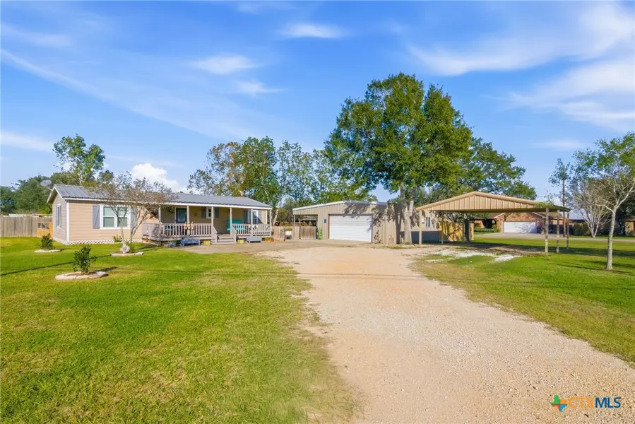 201 Pheasant DR, Victoria, TX 77905