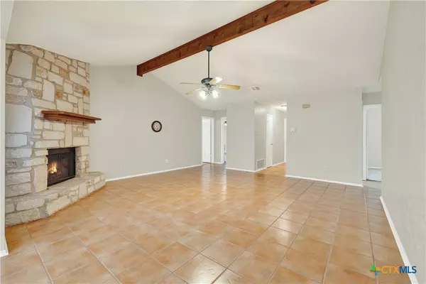 San Marcos, TX 78666,1935 Lisa LN