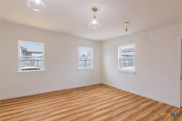 Gonzales, TX 78629,610 N Fair ST