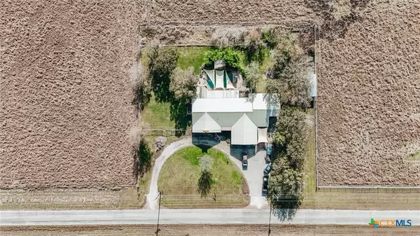 Victoria, TX 77905,5971 Wood Hi RD