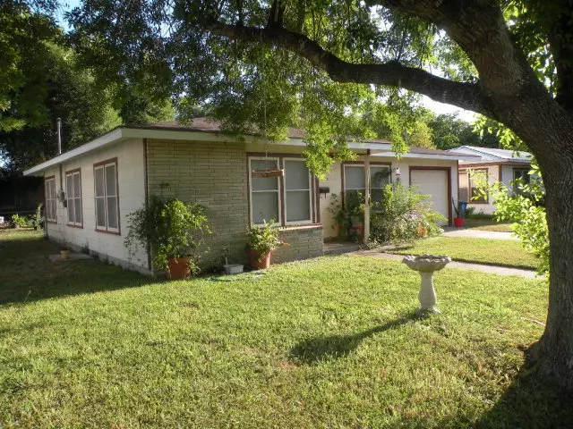 1804 Lucy, Beeville, TX 78102