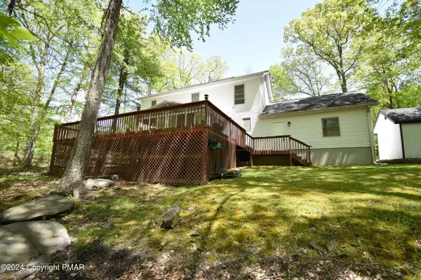 Bushkill, PA 18324,104 Dunchurch DR