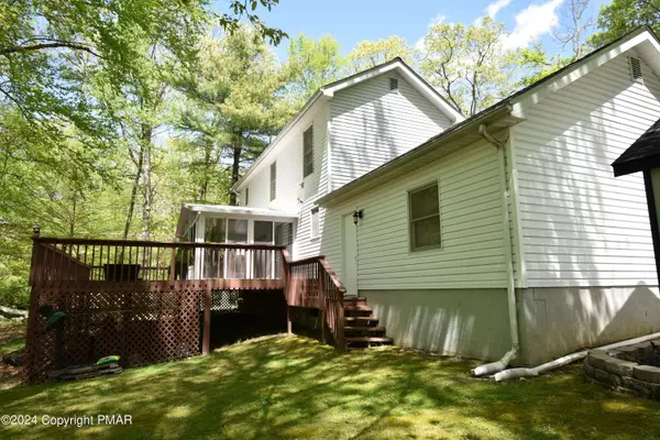 Bushkill, PA 18324,104 Dunchurch DR