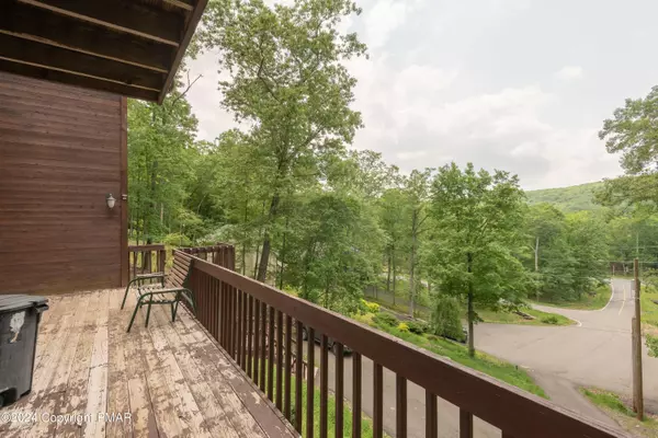 Bushkill, PA 18324,117 Westbury CT