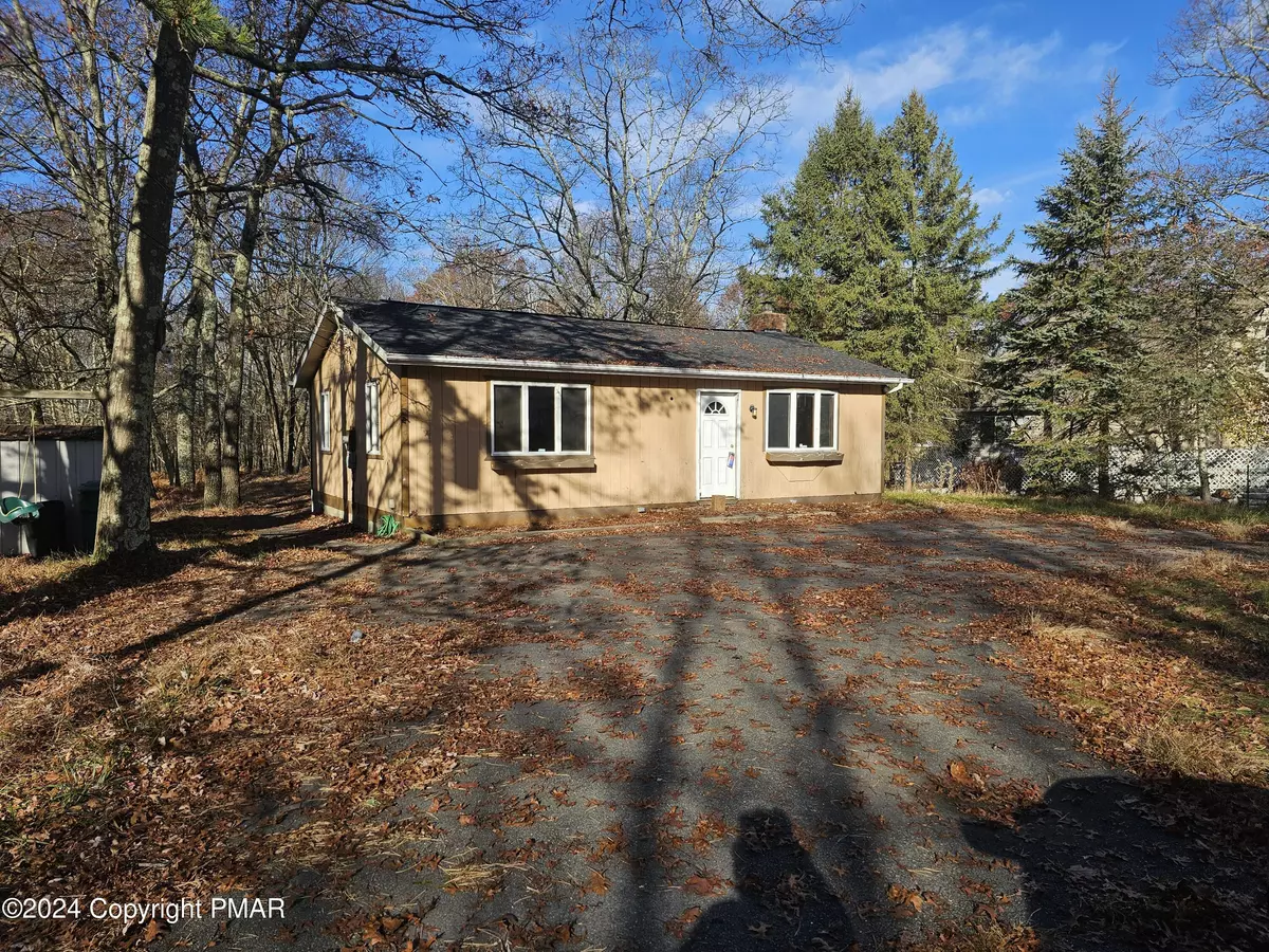 Bushkill, PA 18324,124 Amos CIR