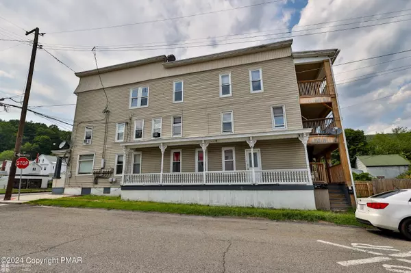 501 N Railroad ST, Tamaqua, PA 18252