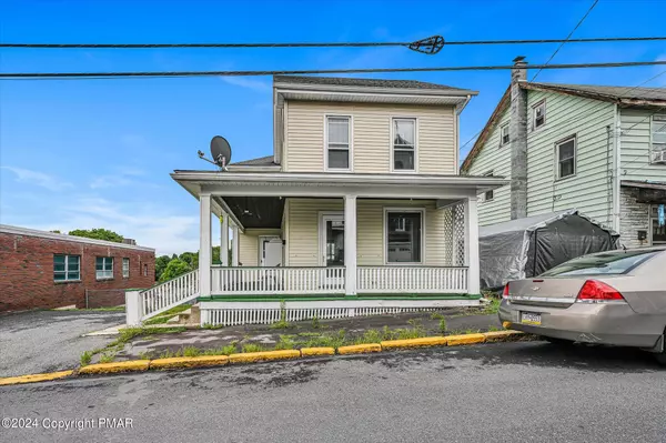 128 N West ST, Williamstown, PA 17098