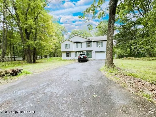 Pocono Summit, PA 18346,1162 Colt LN