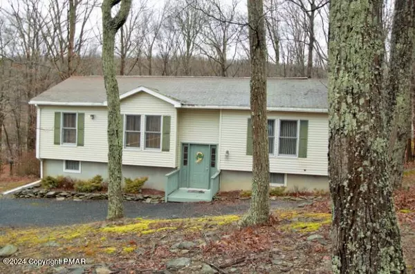 Bushkill, PA 18324,192 dunchurch DR