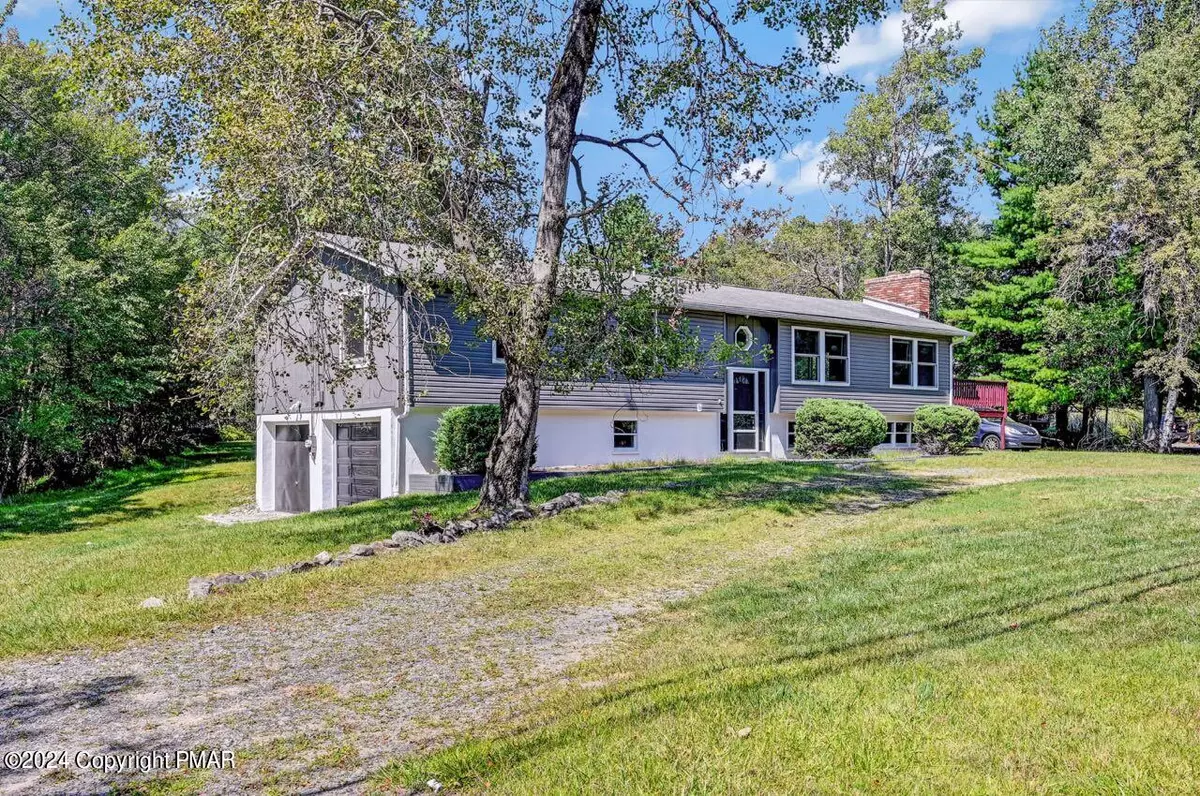 Long Pond, PA 18334,486 Clearview DR