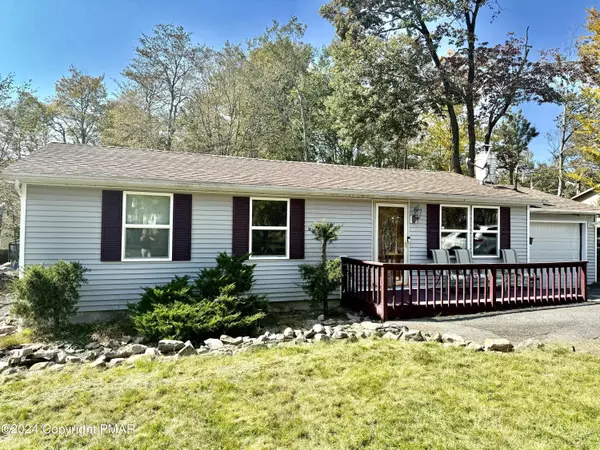 7164 Mountain DR, Tobyhanna, PA 18466