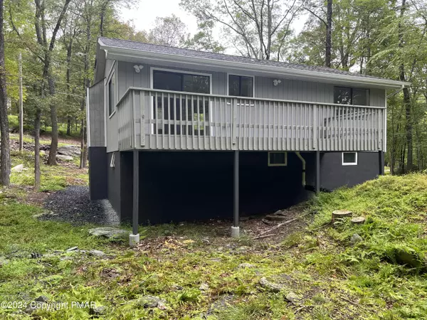 Bushkill, PA 18302,319 Whippoorwill DR