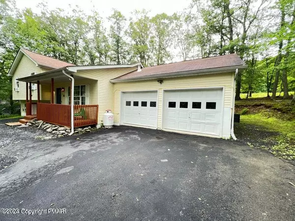 Bushkill, PA 18324,108 Dorchester DR