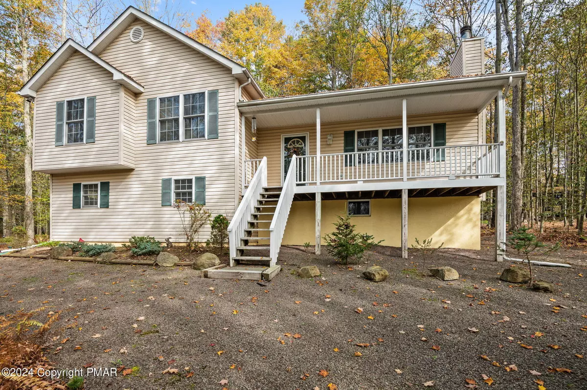 Blakeslee, PA 18610,104 Merriment LN