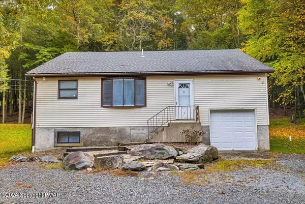 2730 Pocono CIR, Bartonsville, PA 18321