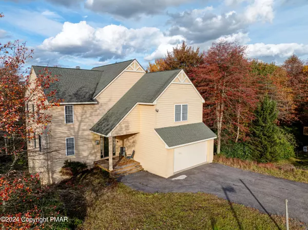 218 Hermit Thrush RD, Pocono Pines, PA 18350