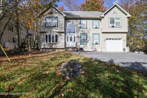 638 Country Place DR, Tobyhanna, PA 18466