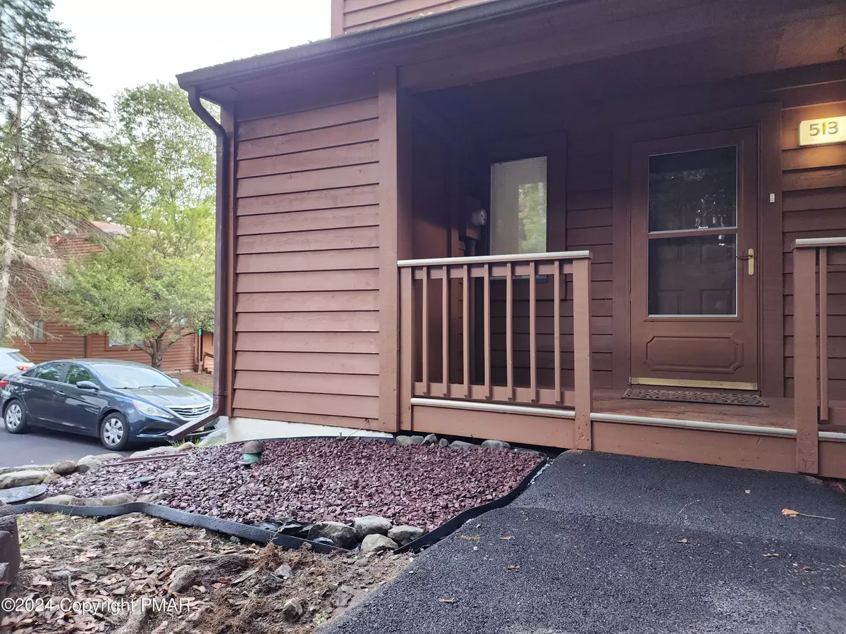 Bushkill, PA 18324,513 Wales CT