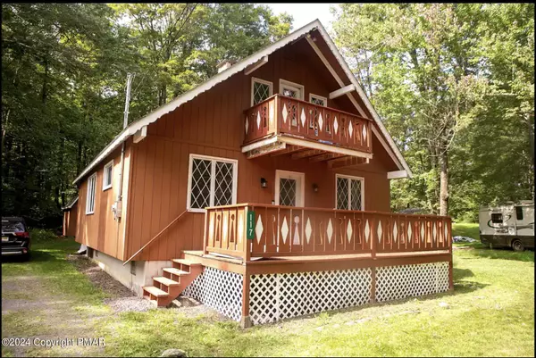 117 Shawnee DR, Pocono Lake, PA 18347