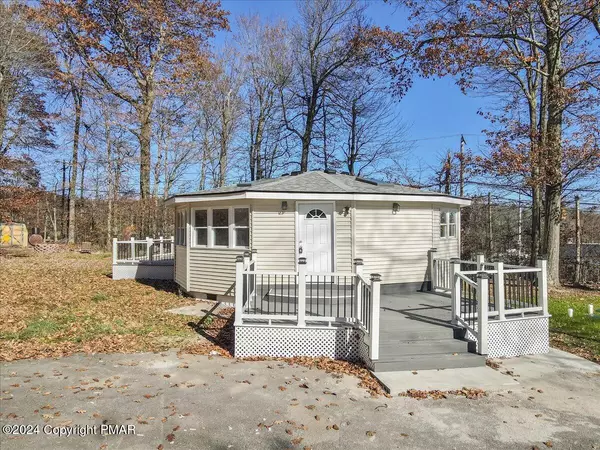 202 Palamino PL, Tobyhanna, PA 18466