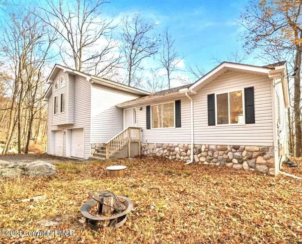 120 Radcliff RD, Bushkill, PA 18324