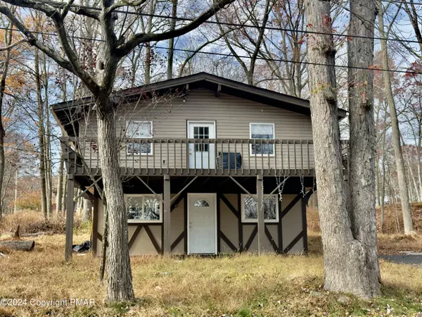 192 Suter DR, Bushkill, PA 18324