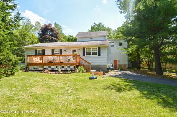 566 Mountain RD, Albrightsville, PA 18210