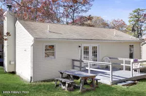 Bushkill, PA 18324,1078 Bear DR