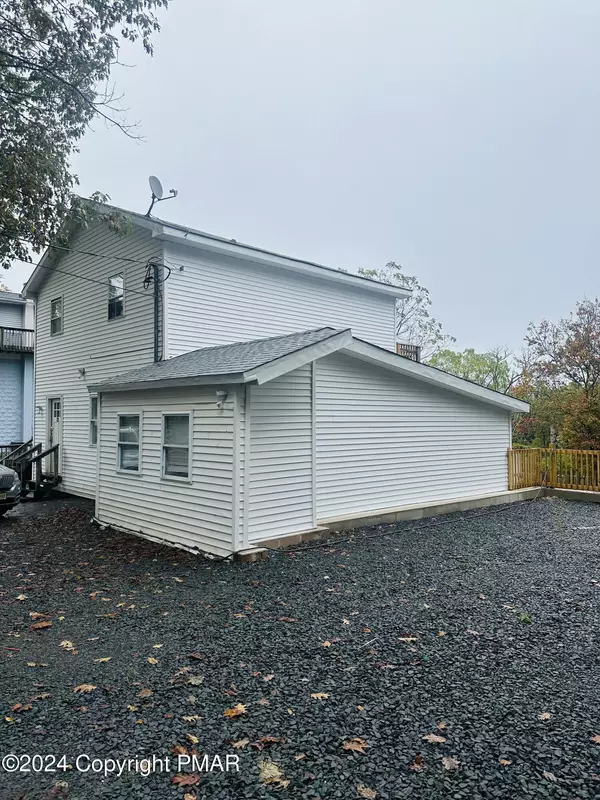 Mount Pocono, PA 18344,33 Reeder ST