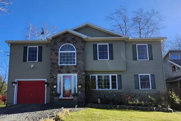 3199 Carobeth DR, Tobyhanna, PA 18466