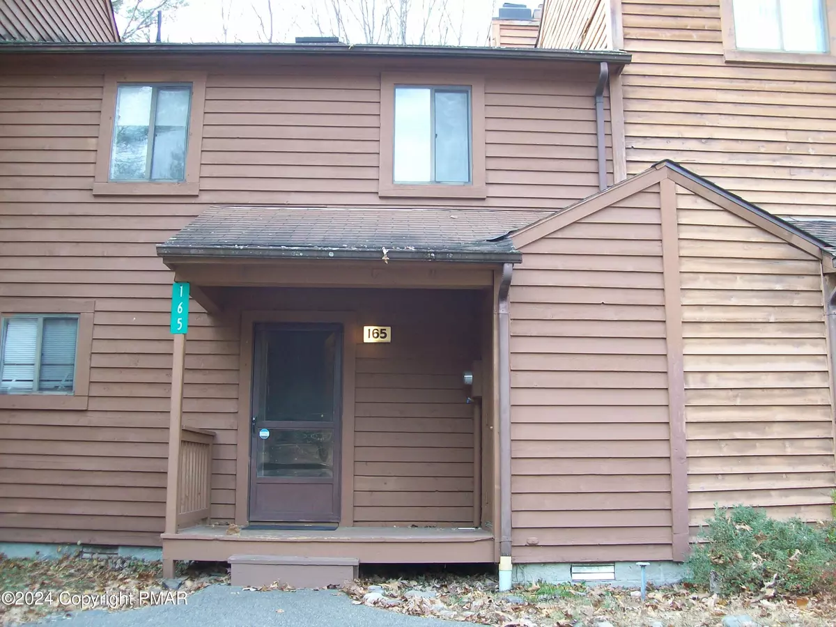 Bushkill, PA 18324,165 Stream Court