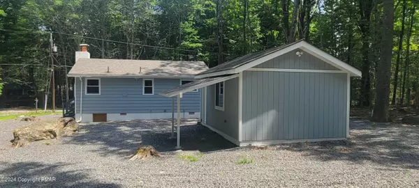 Pocono Lake, PA 18347,302 Delaware TRL