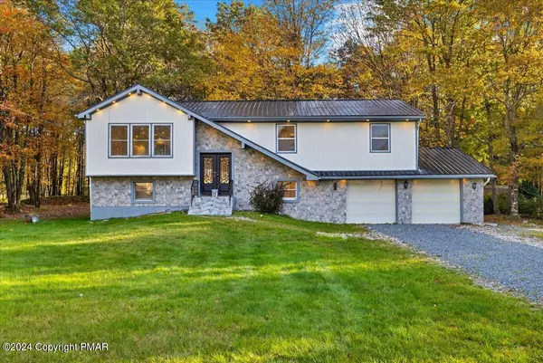 Long Pond, PA 18334,1174 Glade DR