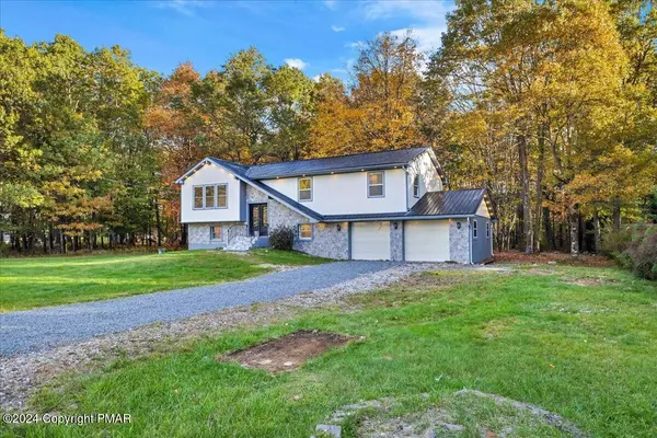 Long Pond, PA 18334,1174 Glade DR