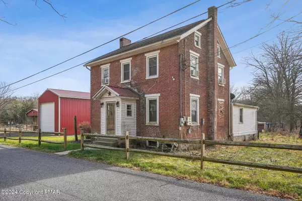 2229 Smith RD, Stroudsburg, PA 18360