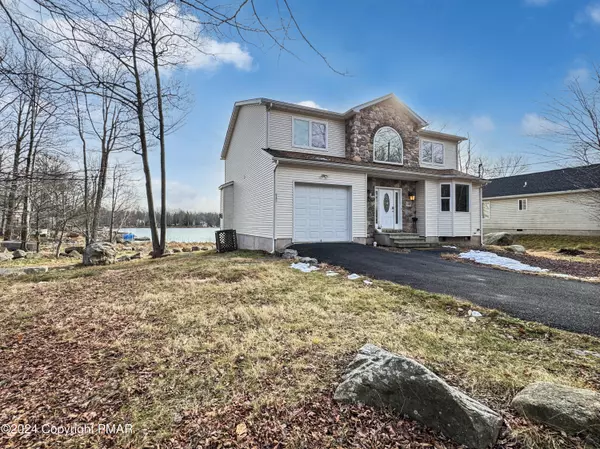 2513 Waterfront DR, Tobyhanna, PA 18466