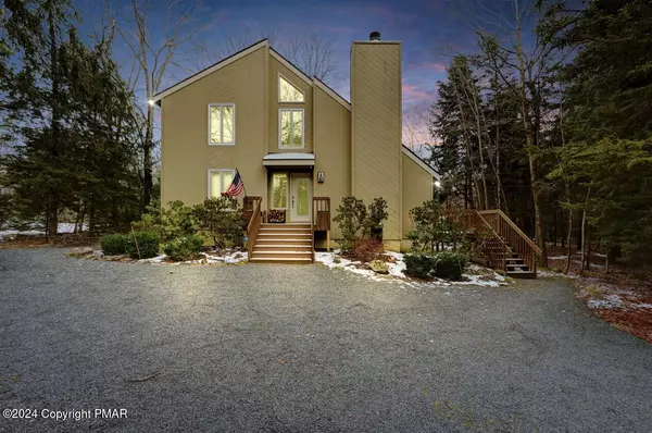 1387 Redwood TER, Pocono Pines, PA 18350