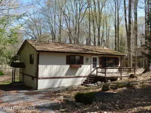 Pocono Lake, PA 18347,164 OTTAWA TRL