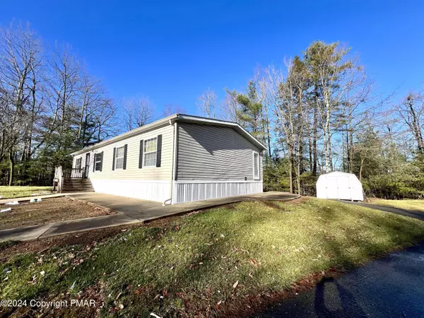 New Ringgold, PA 17960,52 Revelation DR