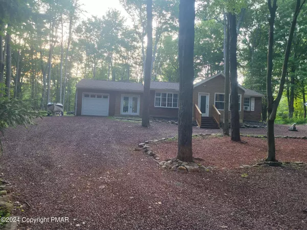 Pocono Lake, PA 18347,113 Cardinal DR