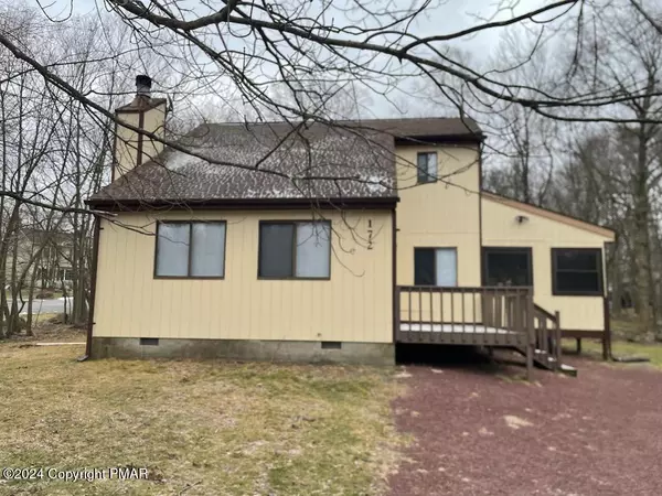 6447 Marvin Gardens, Tobyhanna, PA 18466